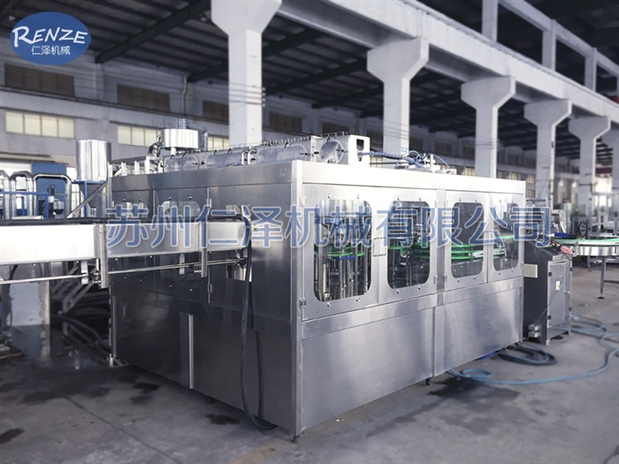 CGF系列瓶裝水灌裝機(jī)組