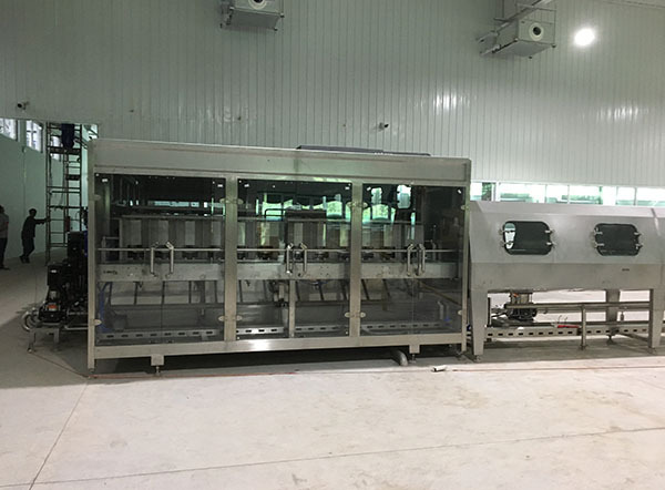 2000BPH內(nèi)洗機